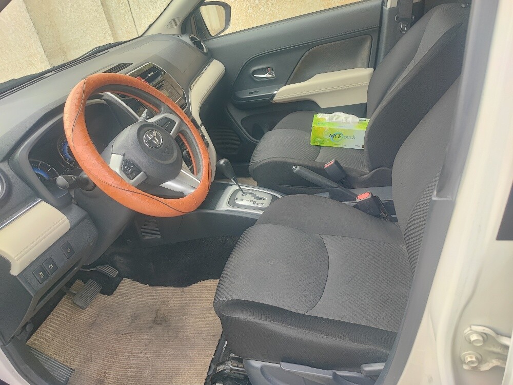 Toyota Rush - 1