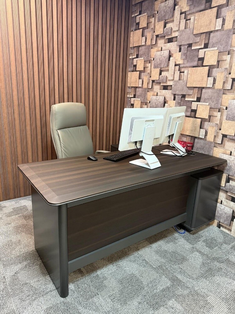 Used office furniture buy sell - 24