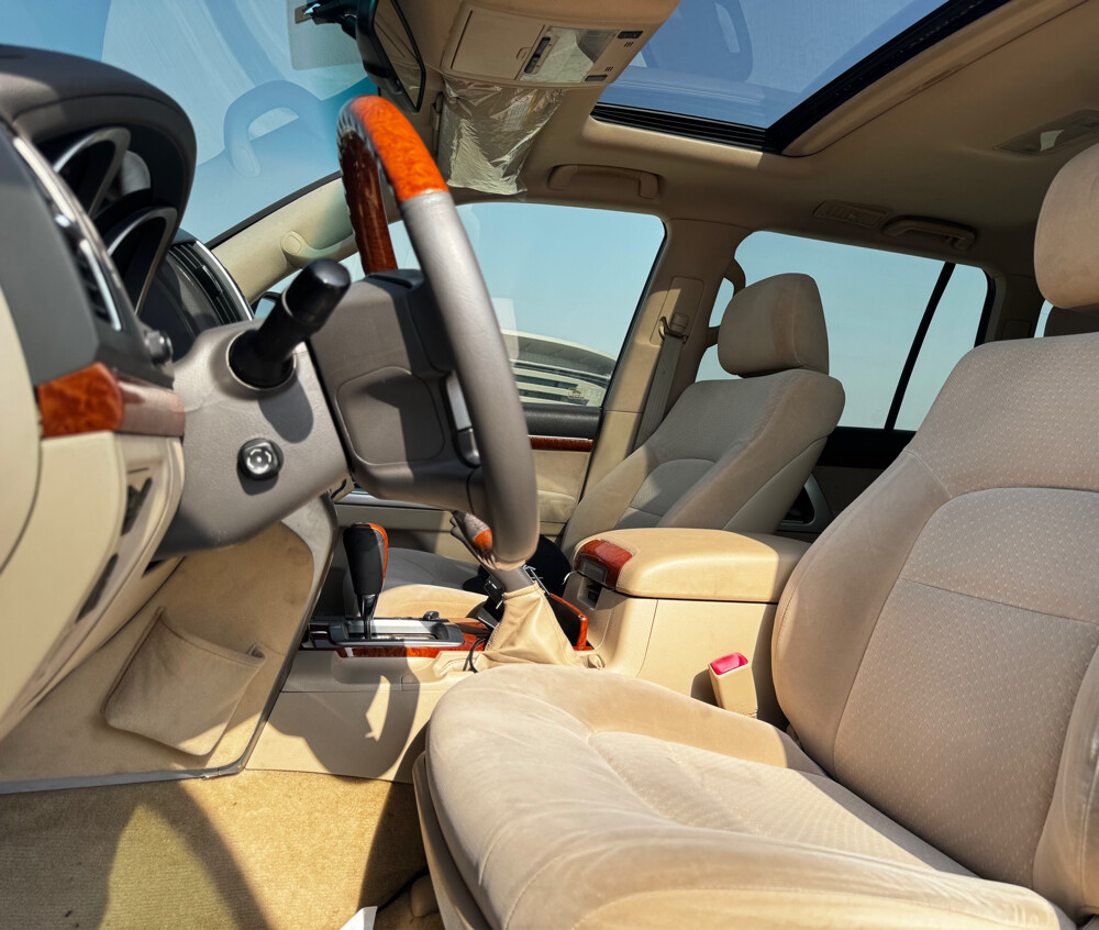 Land Cruiser VXR 2012 - 10