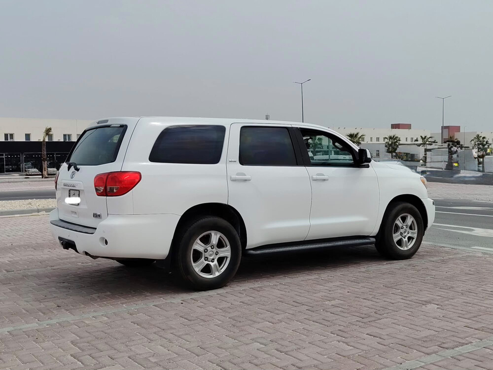 Toyota Sequoia 2013 - 5