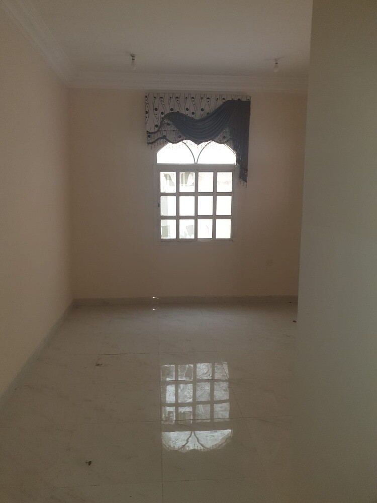 عمارة للبيع في ام غولينا - 5