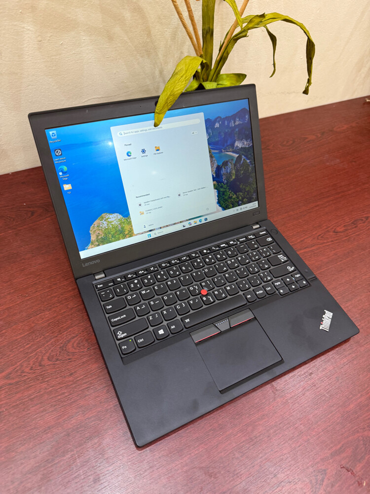 Lenovo ThinkPad X270 Core i5 USA  - 1
