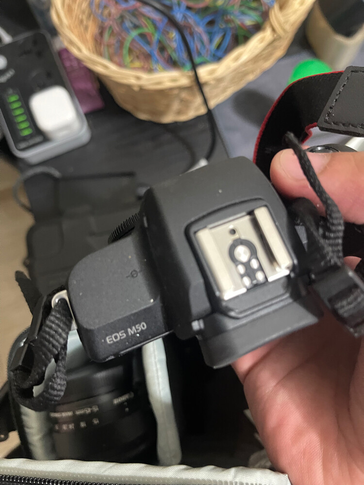 canon camera eos m50 - 3