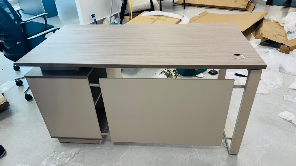Office desk ( brand new) - 7