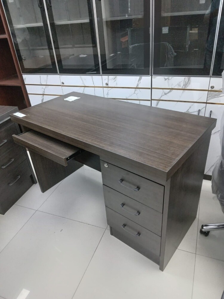 Office desk ( brand new) - 16