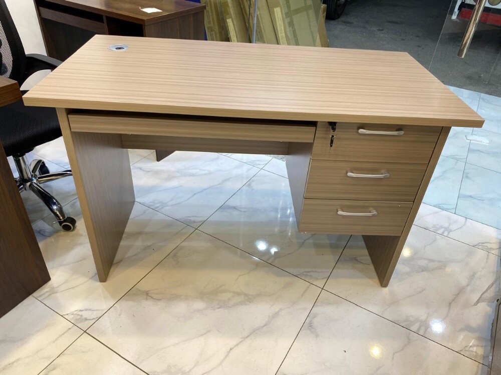 Office desk ( brand new) - 20