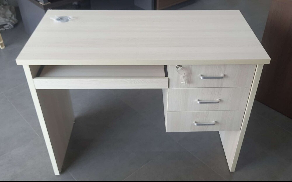 Office desk ( brand new) - 14
