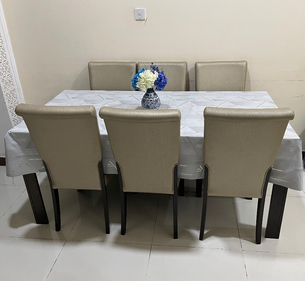 Dining table for sale - 2