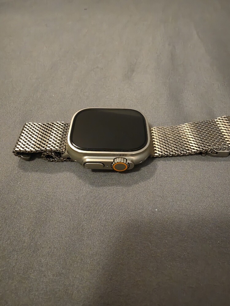 Apple Watch Ultra 3 Titanium Loop - 3