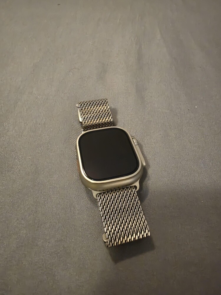 Apple Watch Ultra 3 Titanium Loop - 1