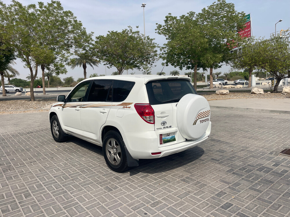 Toyota RAV4  - 6
