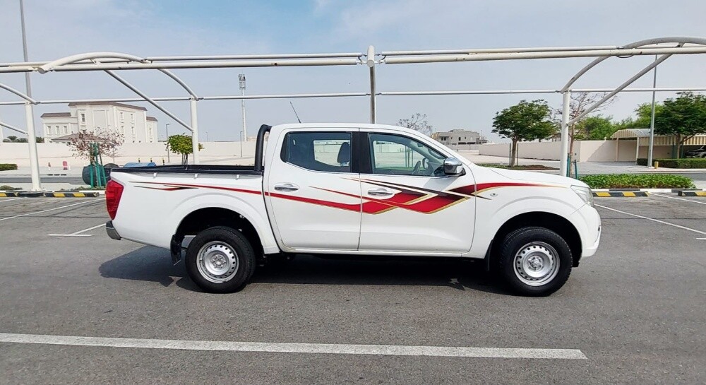 NAVARA AUTOMATIC - 8