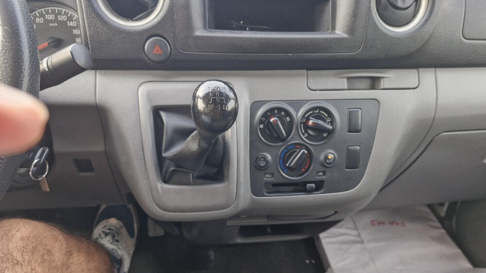 Nissan Van for Sale - 4