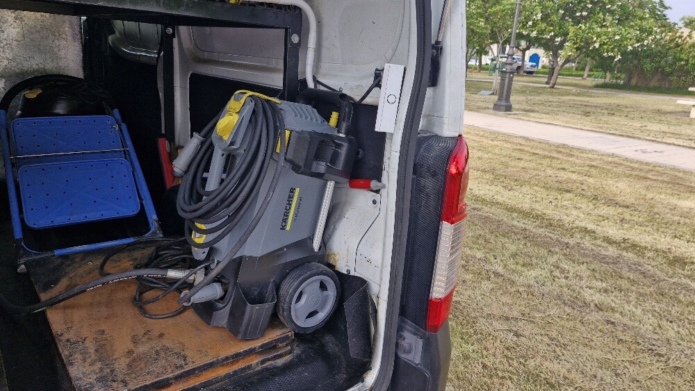 Nissan Van for Sale - 9