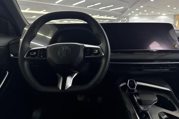 MG 7 1.5T 2025 560 KM - 9
