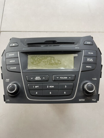 Hyundai Elantra stereo - 1