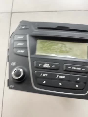 Hyundai Elantra stereo - 4