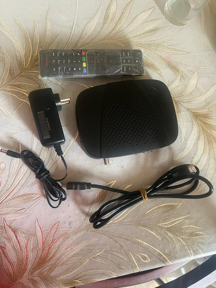 Air tel dish and receiver - 1