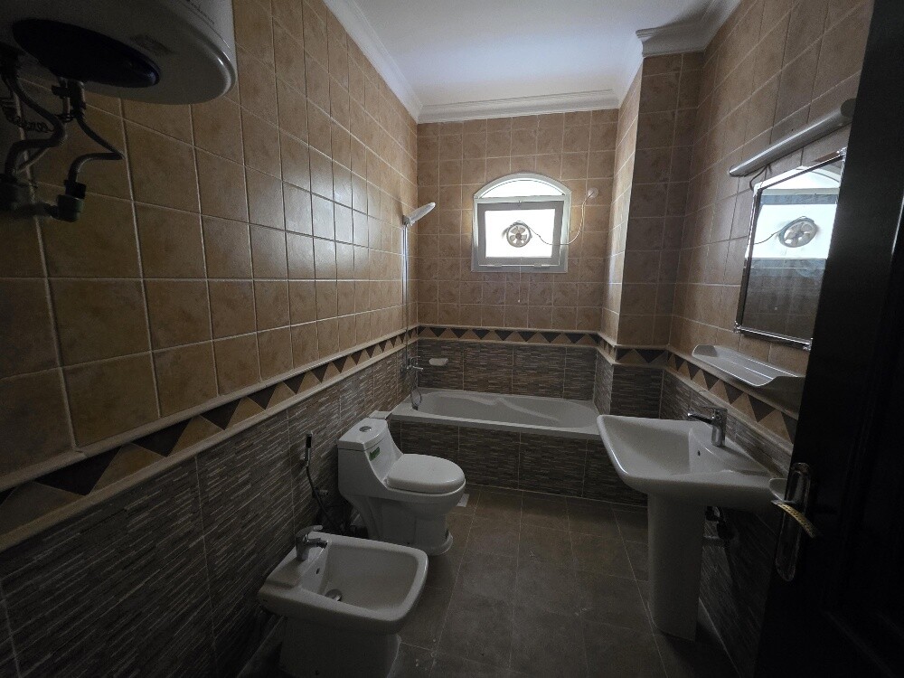 Villa for rent in Al Gharaffa,rayan - 5