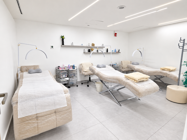 LADIES BEAUTY SALON FOR SALE LUSAIL - 11