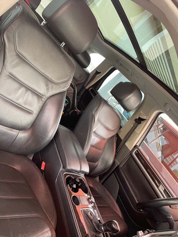 VW Touareg 2011 - 3