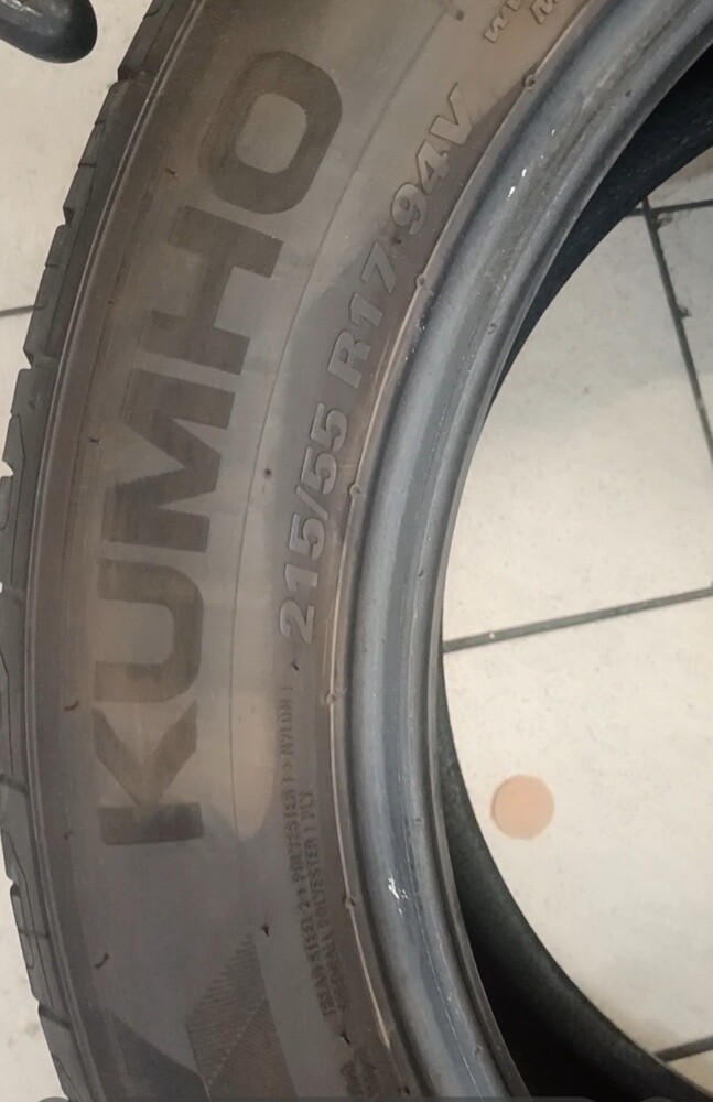 Four Original Kumhu Tyre for sale - 1