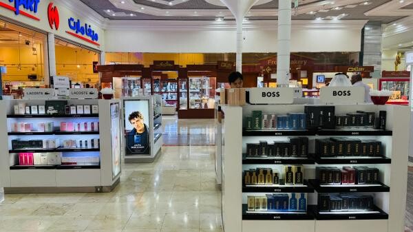 Shops For Lease at The Center Mall - 4