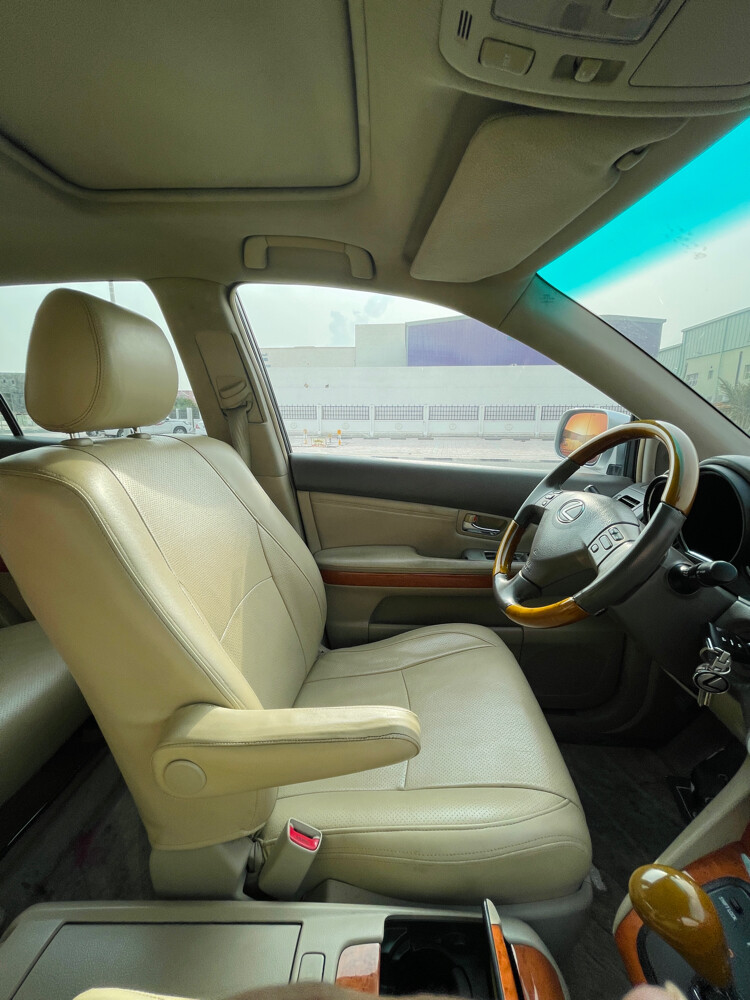 Good condition Lexus RX350 Silver - 7