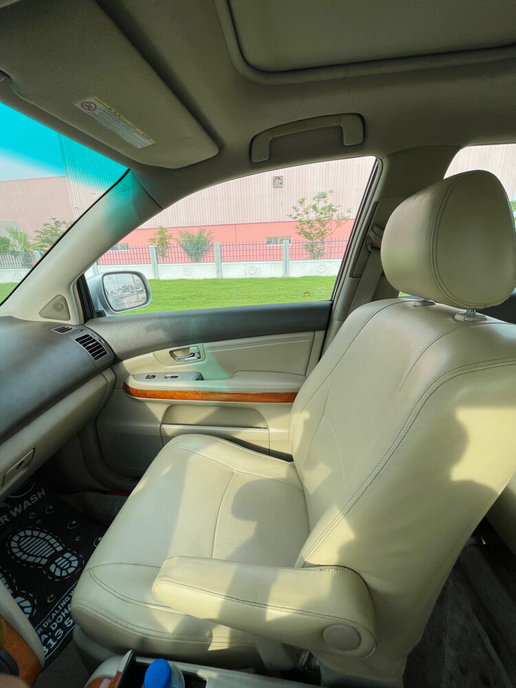 Good condition Lexus RX350 Silver - 2