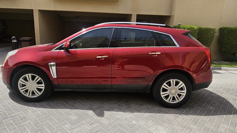 Cadillac SRX 4 - 6