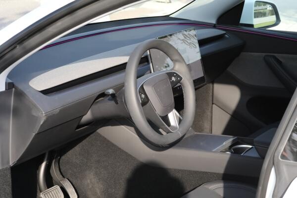 TESLA MODEL Y - 2026 - 11