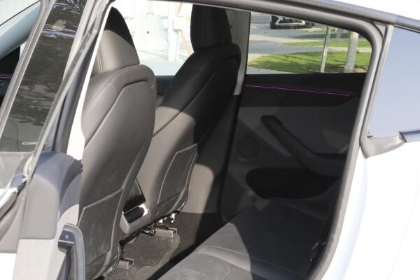 TESLA MODEL Y - 2026 - 8