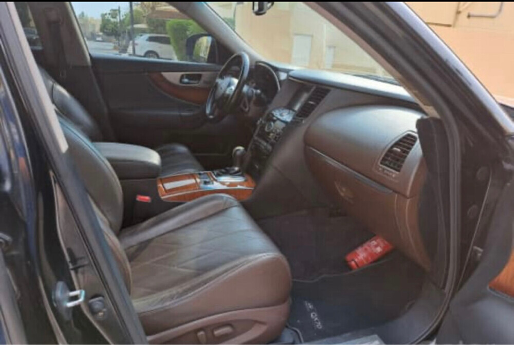 Infinity QX70 full option 4x4 - 4