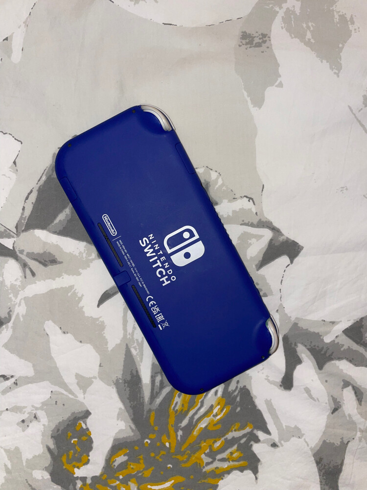 Nintendo switch lite - 10
