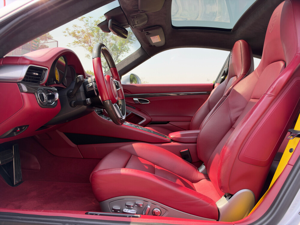 Porsche 911 Turbo S - 14