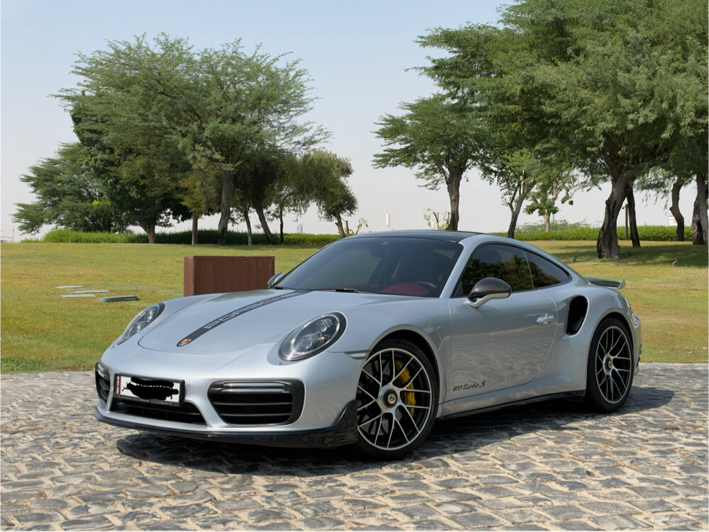 Porsche 911 Turbo S - 1