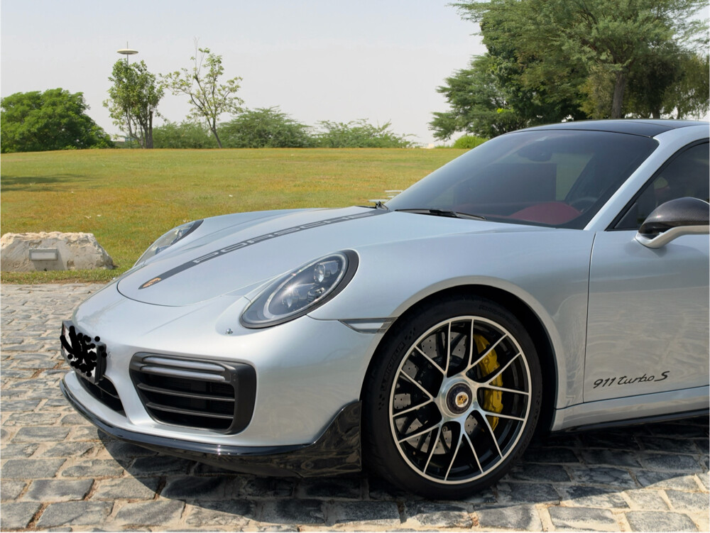 Porsche 911 Turbo S - 8