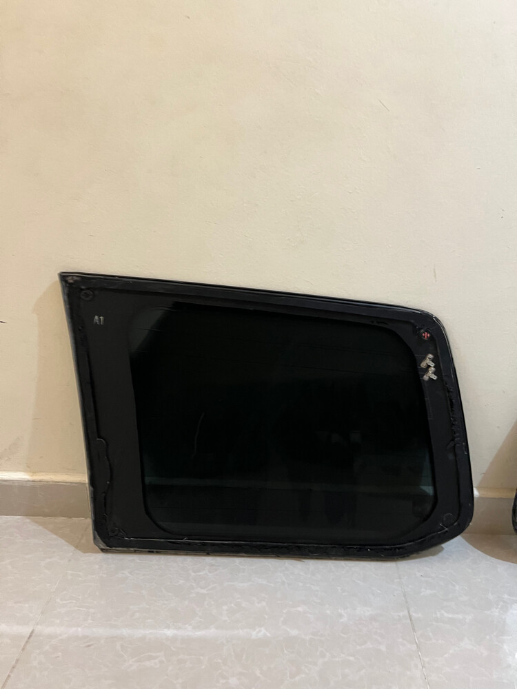 Rear car glass - 2