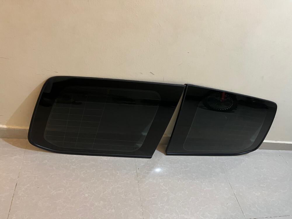 Rear car glass - 5