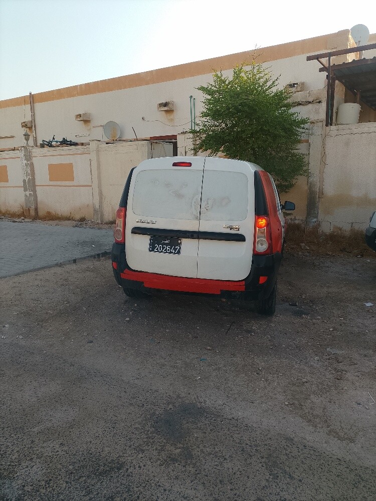 سيارة لوقان - 1
