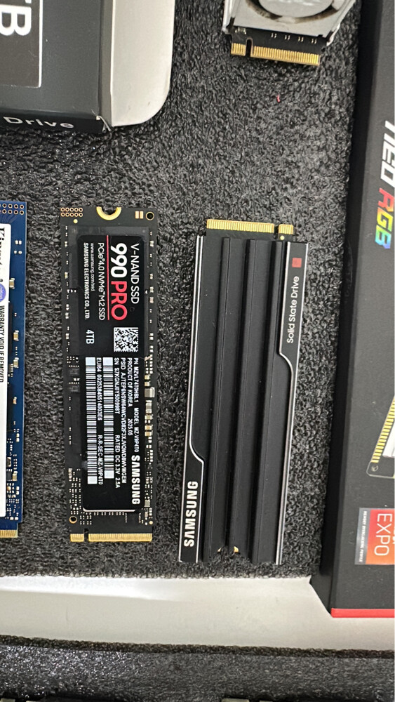 4 TB SAMSUNG 990pro - 2