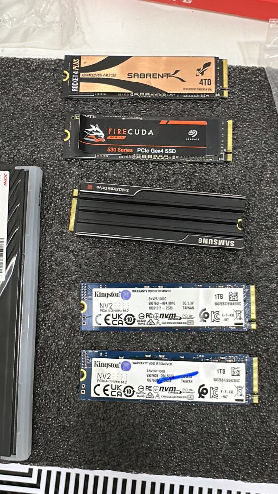 4 TB SAMSUNG 990pro - 4