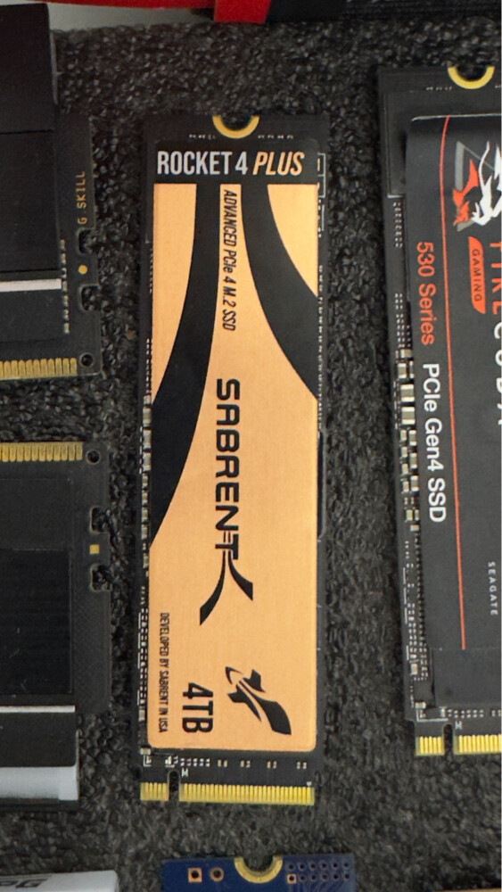 4 TB SAMSUNG 990pro - 3