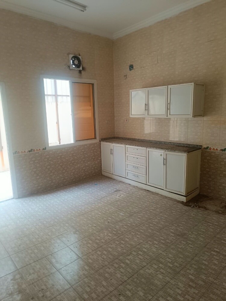 villa for rent in um salal ali - 7