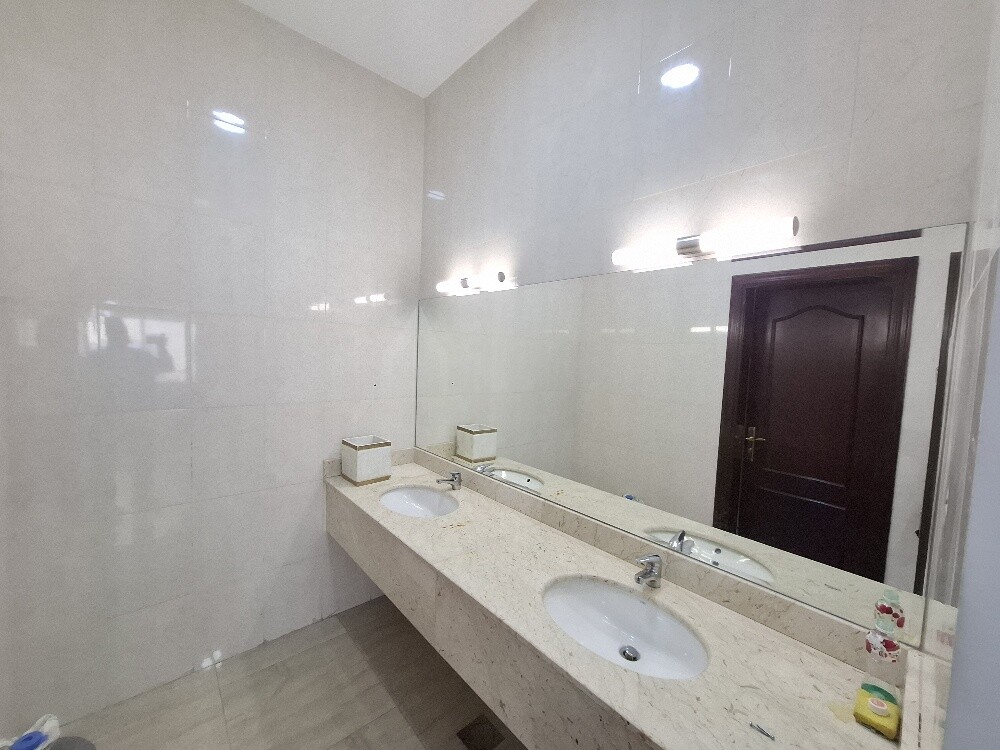 Al Maamoura Villa 14000 - 6