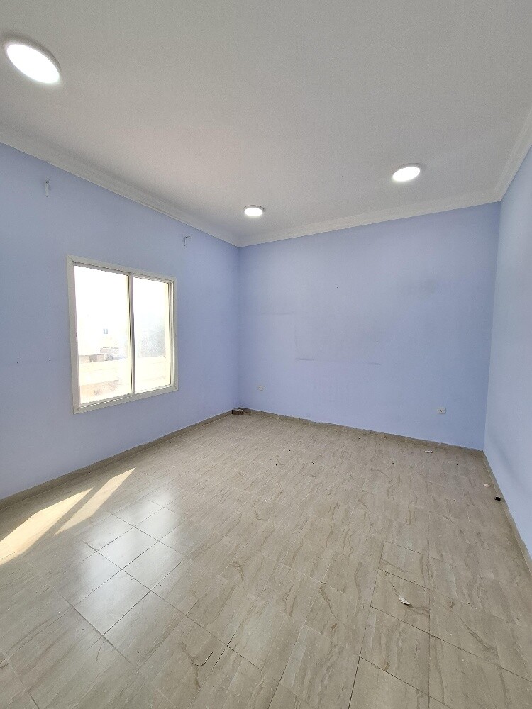 Al Maamoura Villa 14000 - 12