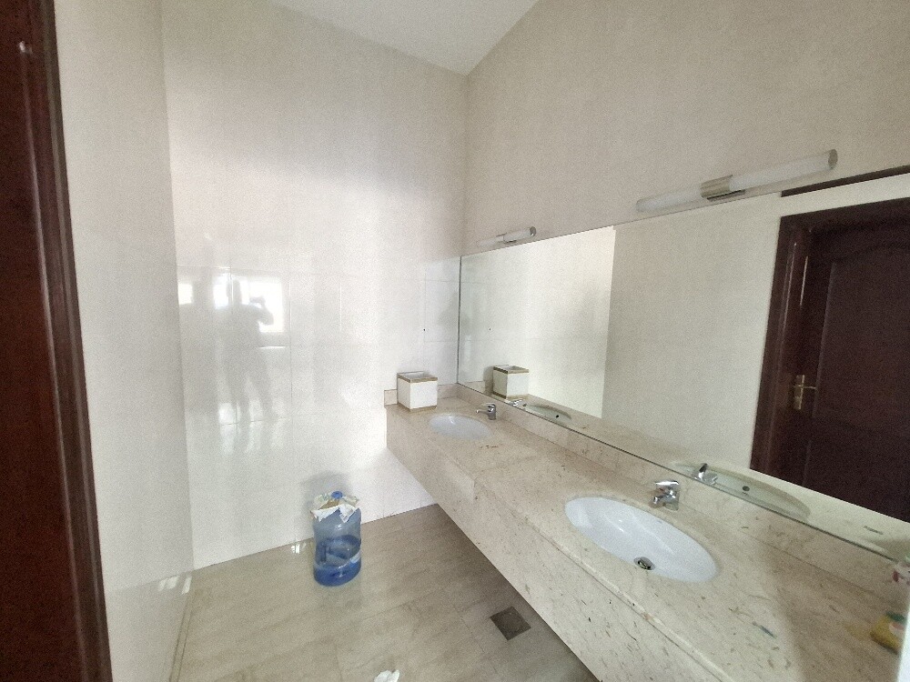 Al Maamoura Villa 14000 - 3