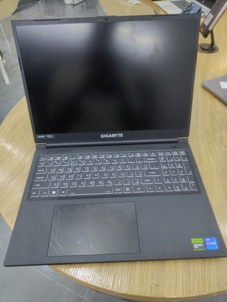 gigabyte gaming laptop - 2