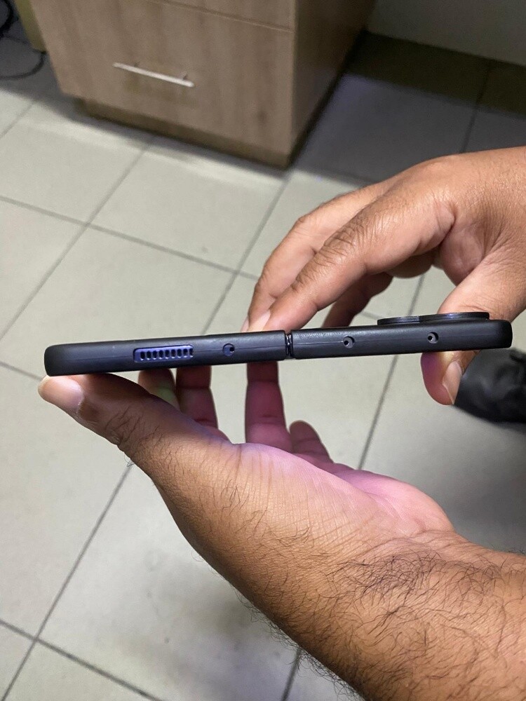 samsung fold 5 black colour - 3