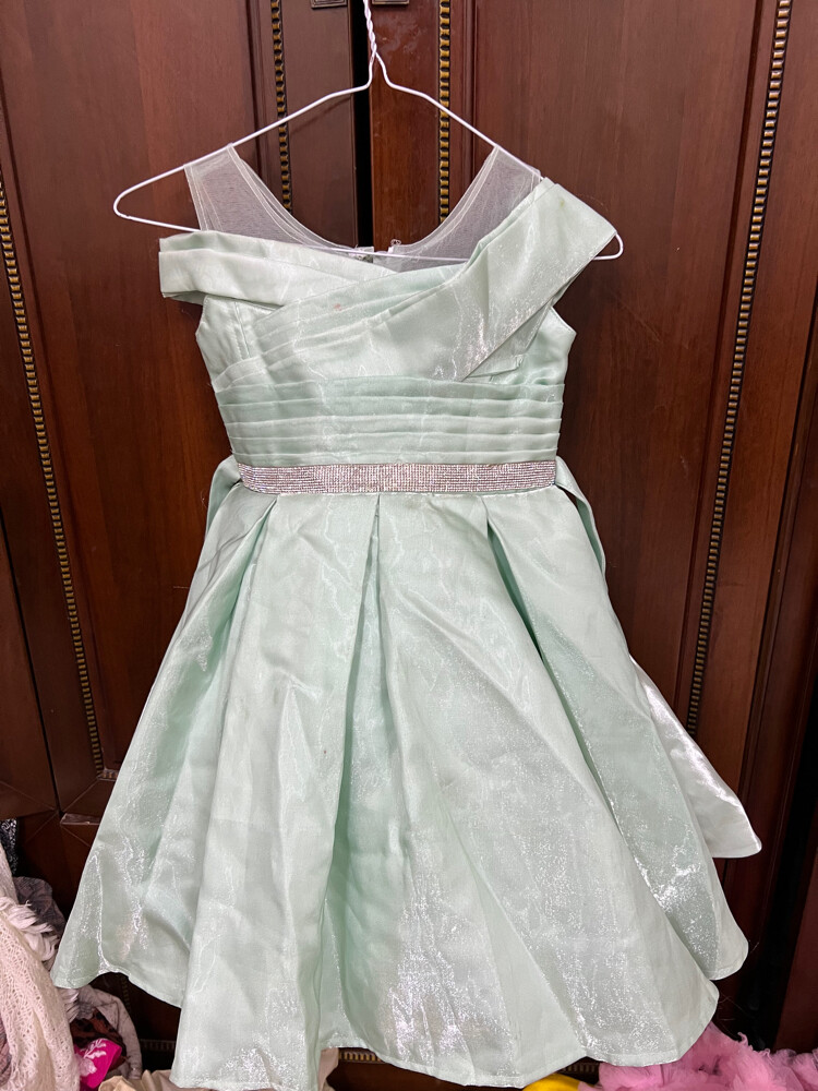 like new girl frocks for 3 to 5year - 12